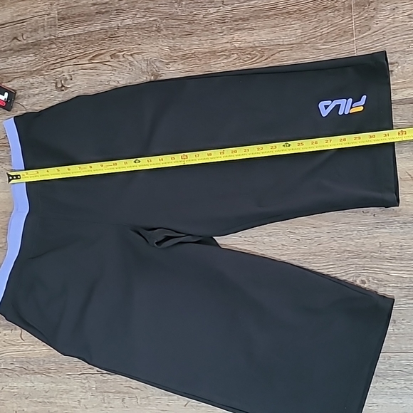 FILA BRAND WOMENS BLACK TRAINING CROP PANTS SIZE XL - Picture 10 of 11